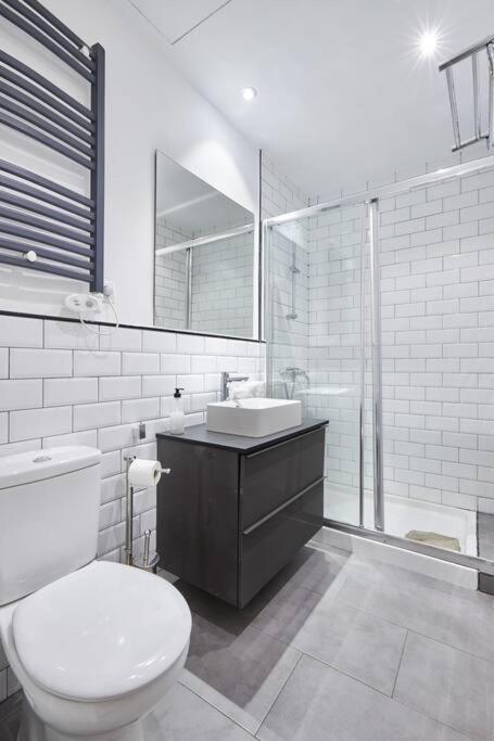 Apartamento Con Encanto En Sol - Madrid #C エクステリア 写真